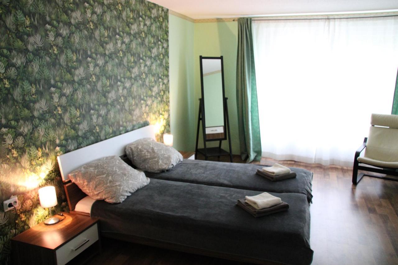 Fuchs Apartment *